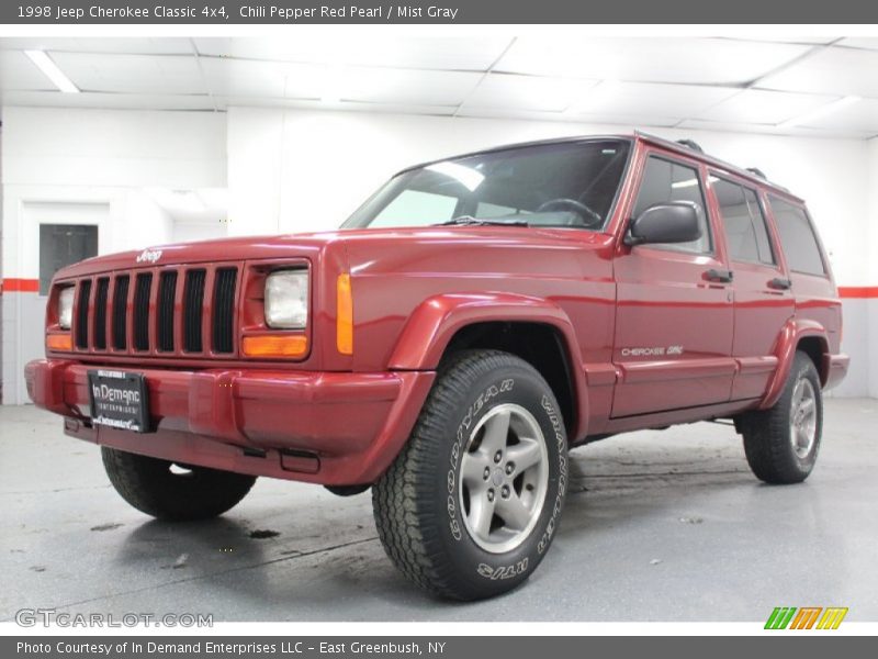 Chili Pepper Red Pearl / Mist Gray 1998 Jeep Cherokee Classic 4x4