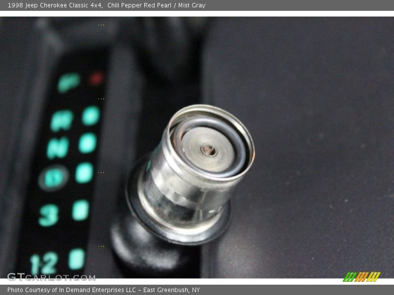 Chili Pepper Red Pearl / Mist Gray 1998 Jeep Cherokee Classic 4x4