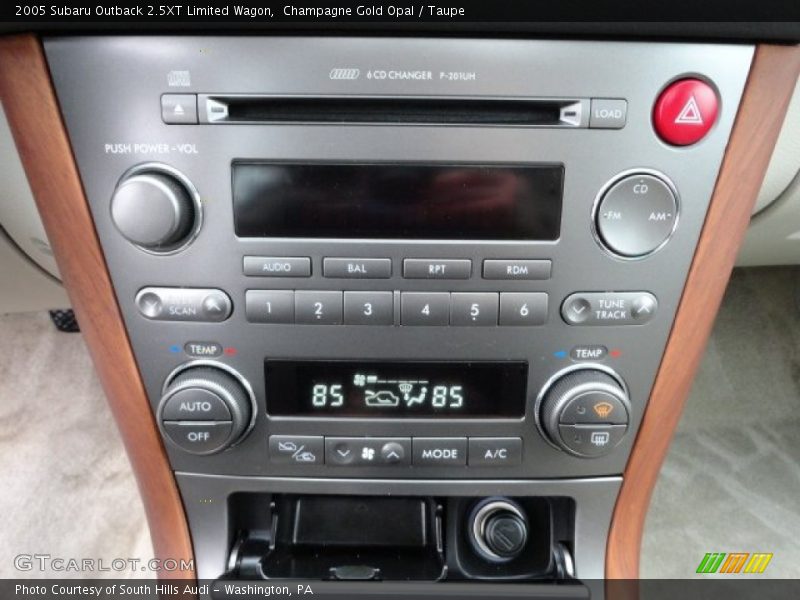 Controls of 2005 Outback 2.5XT Limited Wagon