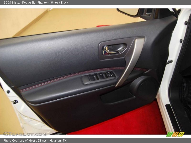 Phantom White / Black 2009 Nissan Rogue SL