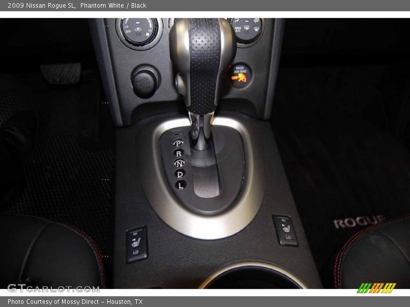 Phantom White / Black 2009 Nissan Rogue SL