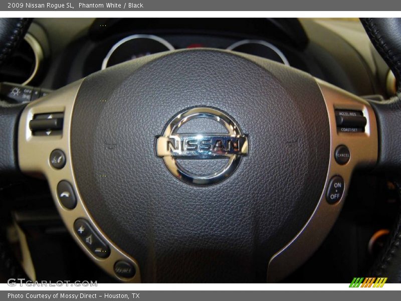 Phantom White / Black 2009 Nissan Rogue SL
