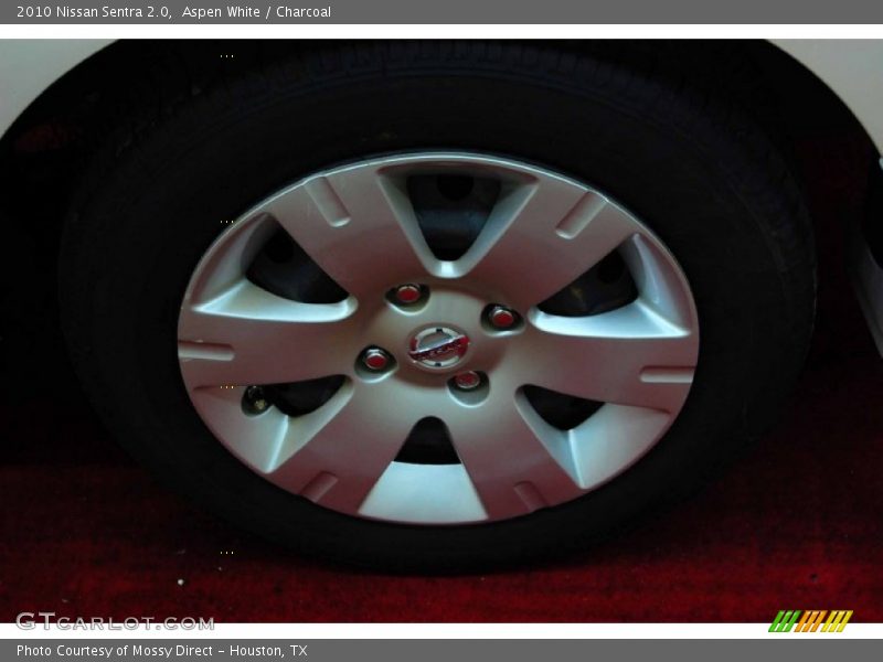 Aspen White / Charcoal 2010 Nissan Sentra 2.0