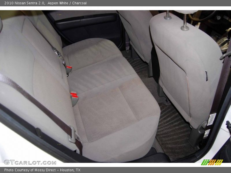 Aspen White / Charcoal 2010 Nissan Sentra 2.0