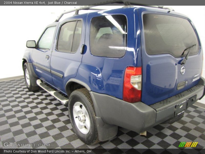 Just Blue / Charcoal 2004 Nissan Xterra XE 4x4