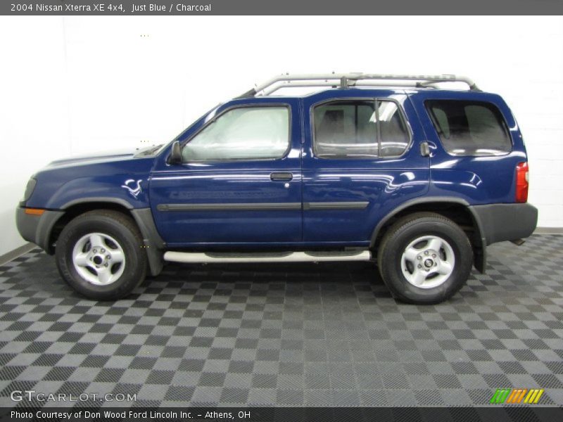 Just Blue / Charcoal 2004 Nissan Xterra XE 4x4