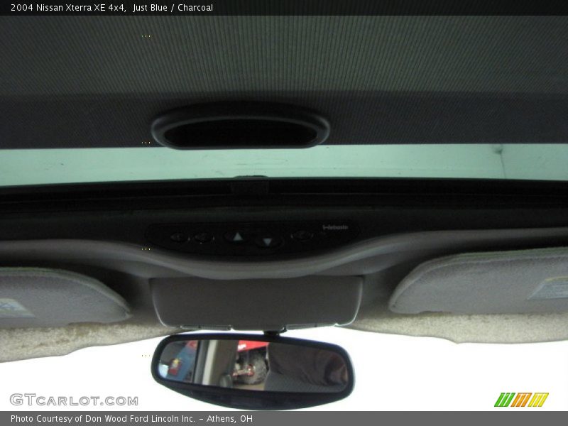 Just Blue / Charcoal 2004 Nissan Xterra XE 4x4