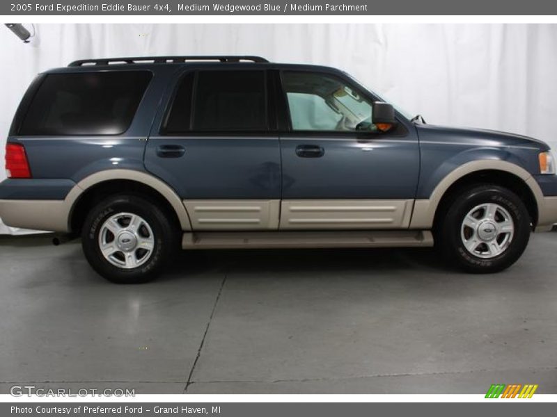 Medium Wedgewood Blue / Medium Parchment 2005 Ford Expedition Eddie Bauer 4x4