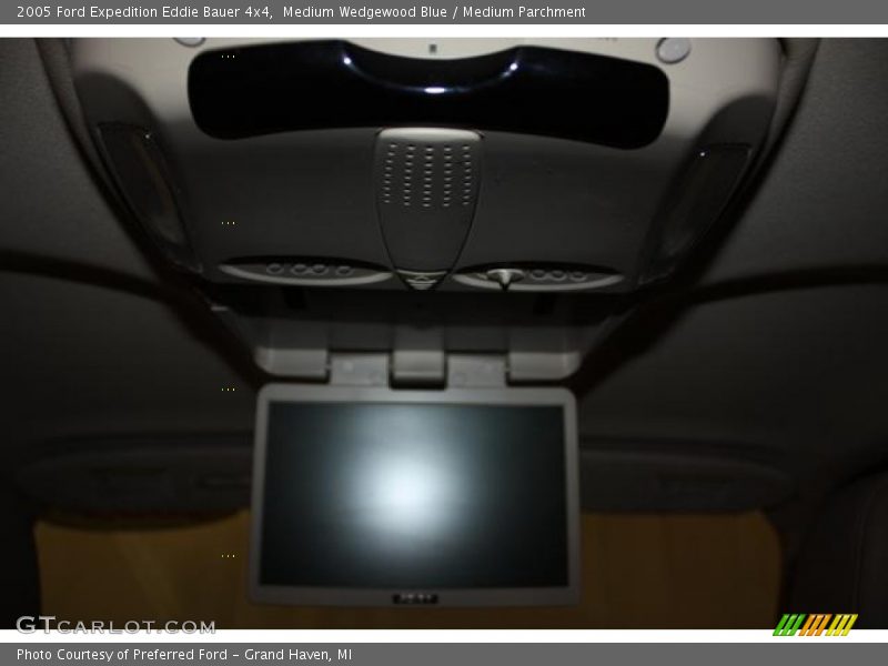 Medium Wedgewood Blue / Medium Parchment 2005 Ford Expedition Eddie Bauer 4x4