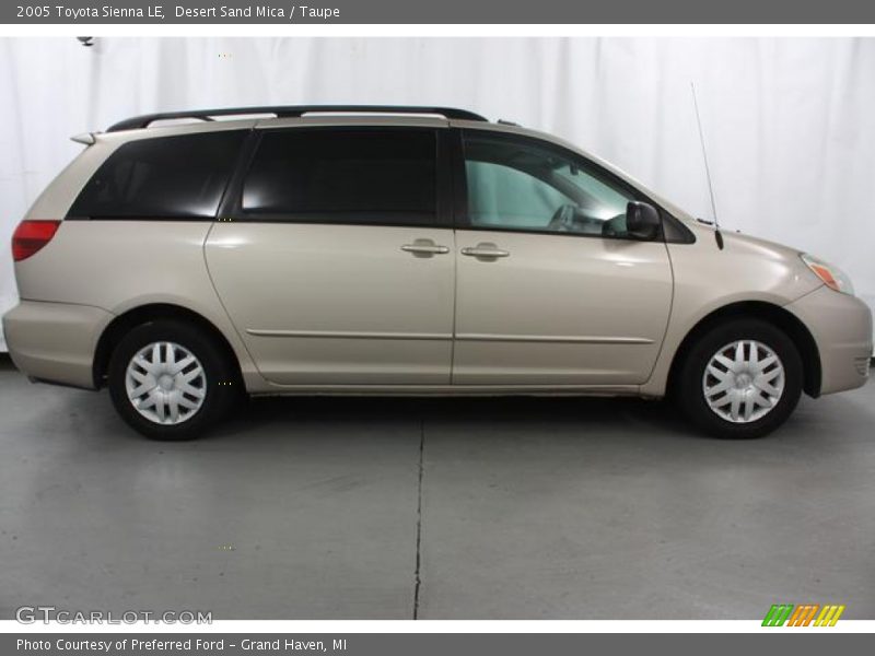 Desert Sand Mica / Taupe 2005 Toyota Sienna LE