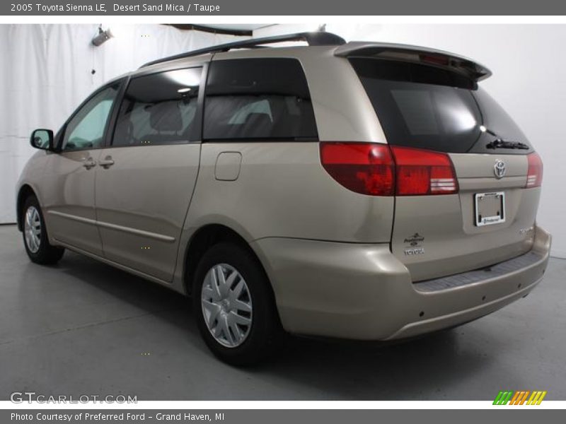 Desert Sand Mica / Taupe 2005 Toyota Sienna LE