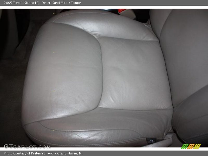 Desert Sand Mica / Taupe 2005 Toyota Sienna LE