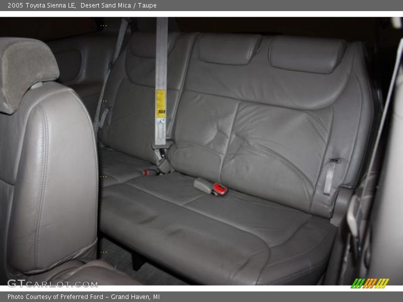 Desert Sand Mica / Taupe 2005 Toyota Sienna LE