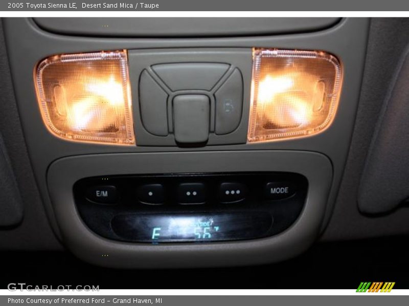Desert Sand Mica / Taupe 2005 Toyota Sienna LE