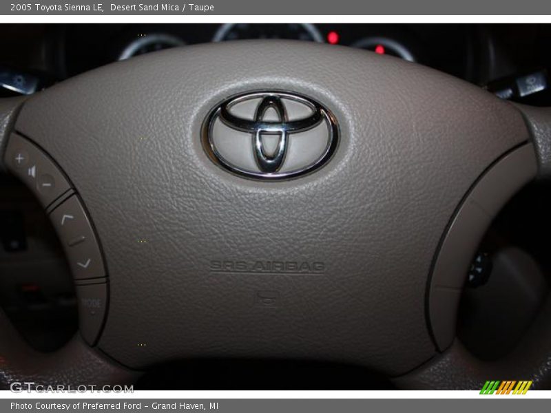 Desert Sand Mica / Taupe 2005 Toyota Sienna LE
