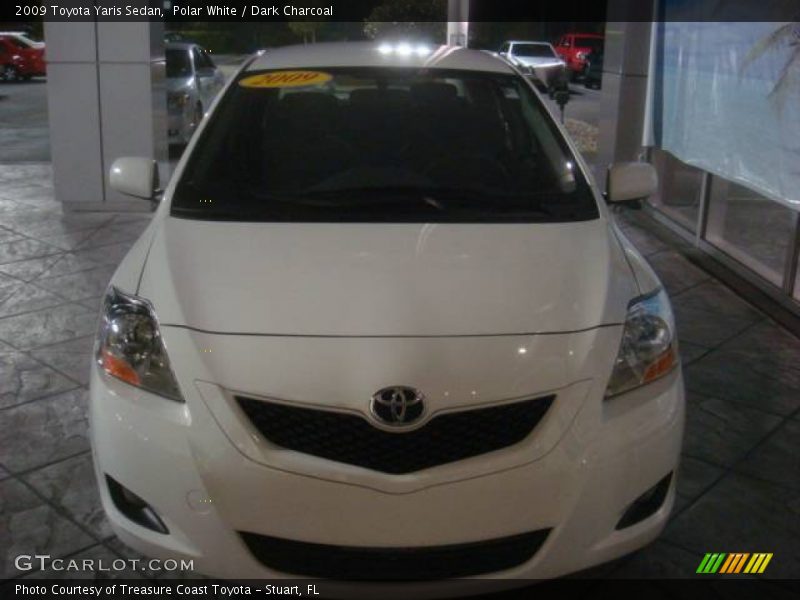 Polar White / Dark Charcoal 2009 Toyota Yaris Sedan