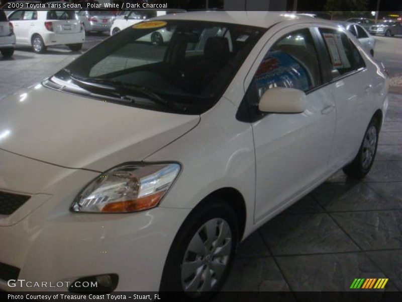 Polar White / Dark Charcoal 2009 Toyota Yaris Sedan
