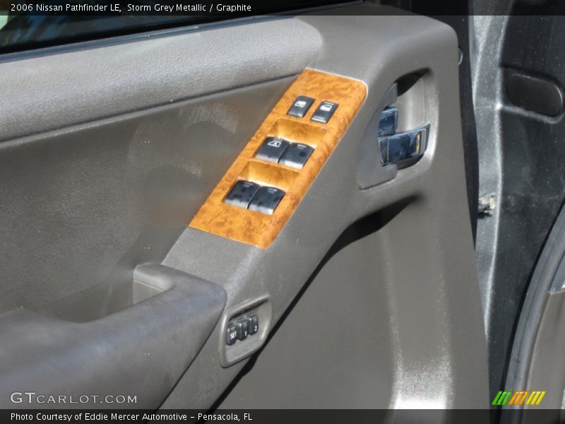 Storm Grey Metallic / Graphite 2006 Nissan Pathfinder LE