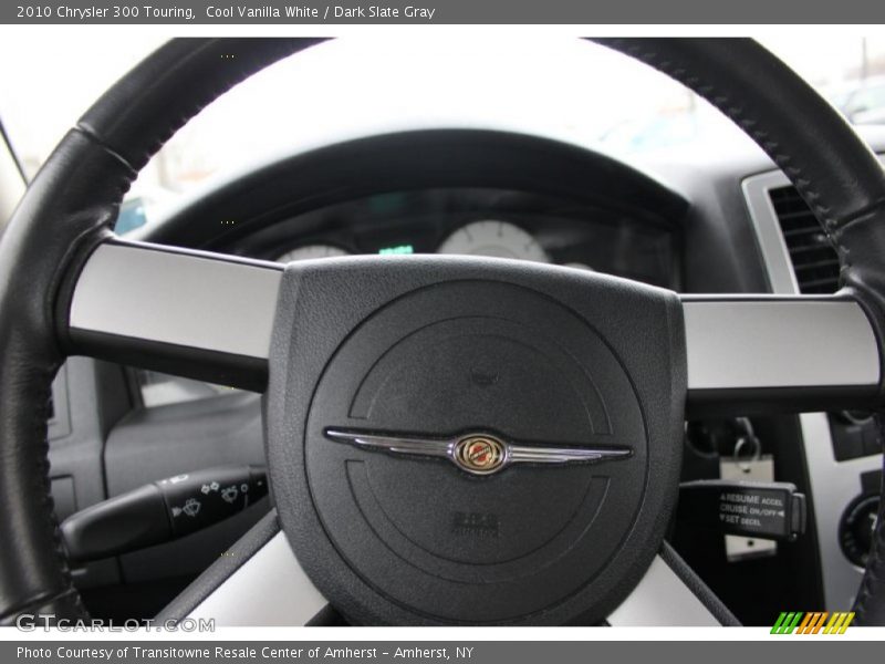 Cool Vanilla White / Dark Slate Gray 2010 Chrysler 300 Touring