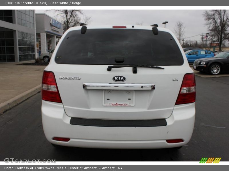 Clear White / Beige 2008 Kia Sorento LX 4x4