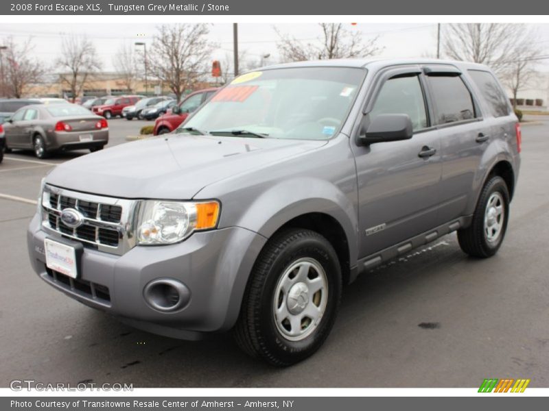 Front 3/4 View of 2008 Escape XLS