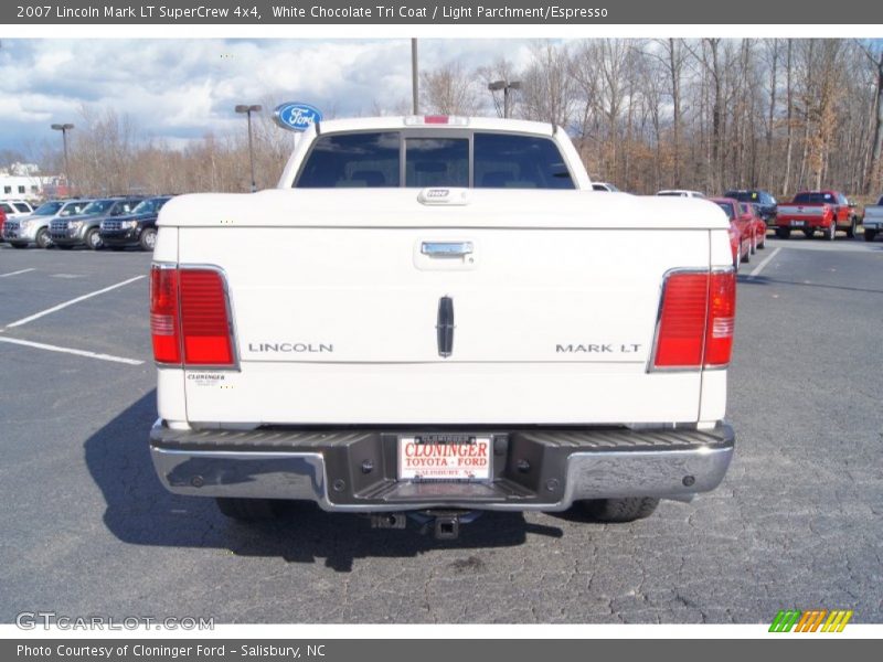 White Chocolate Tri Coat / Light Parchment/Espresso 2007 Lincoln Mark LT SuperCrew 4x4