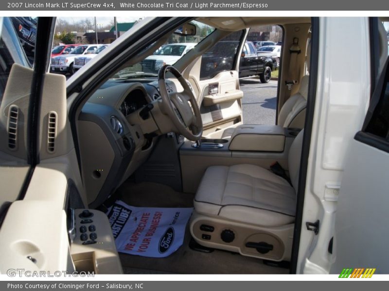  2007 Mark LT SuperCrew 4x4 Light Parchment/Espresso Interior