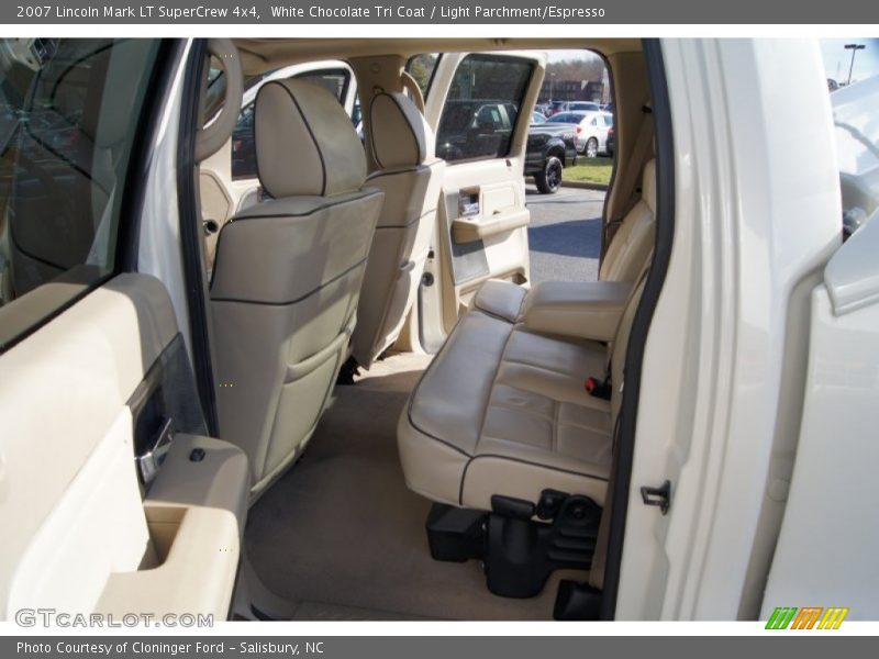  2007 Mark LT SuperCrew 4x4 Light Parchment/Espresso Interior