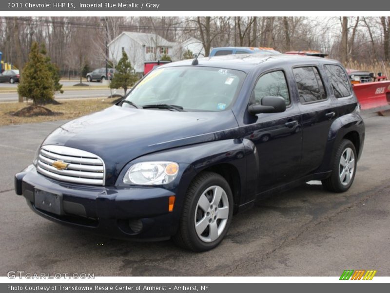 Front 3/4 View of 2011 HHR LS