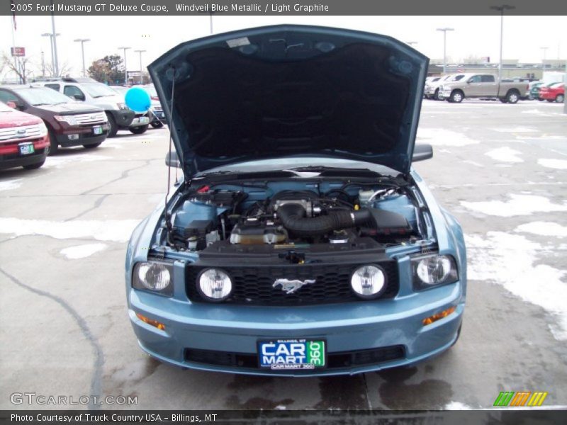 Windveil Blue Metallic / Light Graphite 2005 Ford Mustang GT Deluxe Coupe
