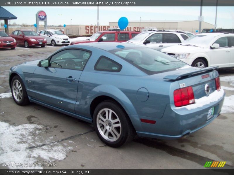 Windveil Blue Metallic / Light Graphite 2005 Ford Mustang GT Deluxe Coupe