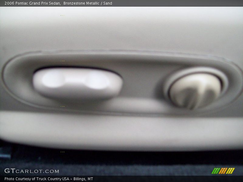 Bronzestone Metallic / Sand 2006 Pontiac Grand Prix Sedan