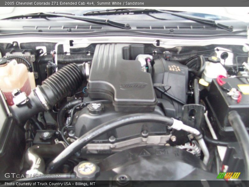 Summit White / Sandstone 2005 Chevrolet Colorado Z71 Extended Cab 4x4