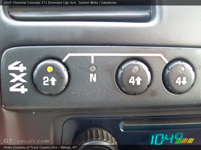 Controls of 2005 Colorado Z71 Extended Cab 4x4