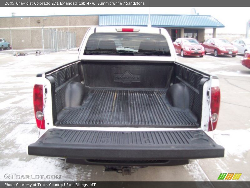 Summit White / Sandstone 2005 Chevrolet Colorado Z71 Extended Cab 4x4