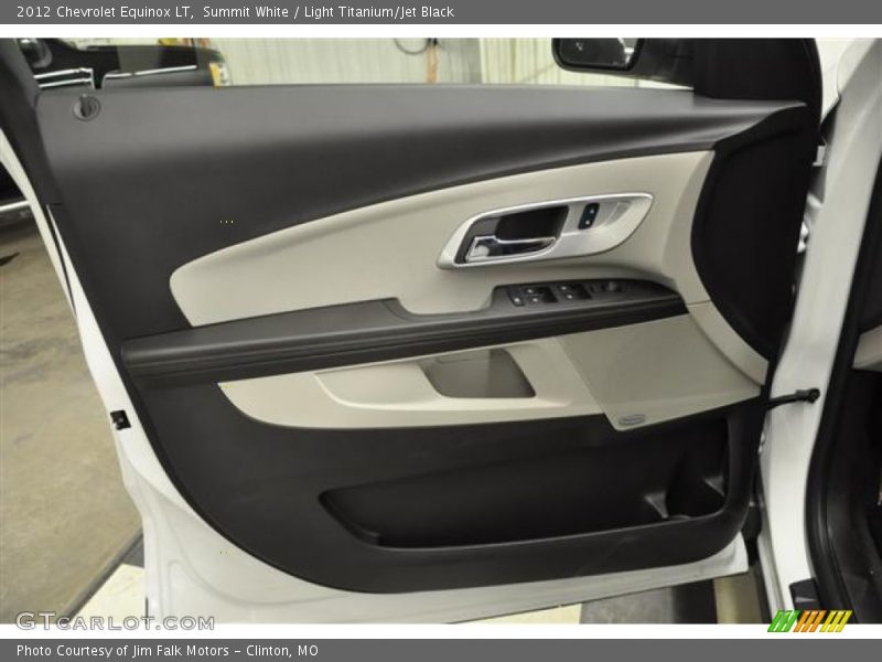 Summit White / Light Titanium/Jet Black 2012 Chevrolet Equinox LT