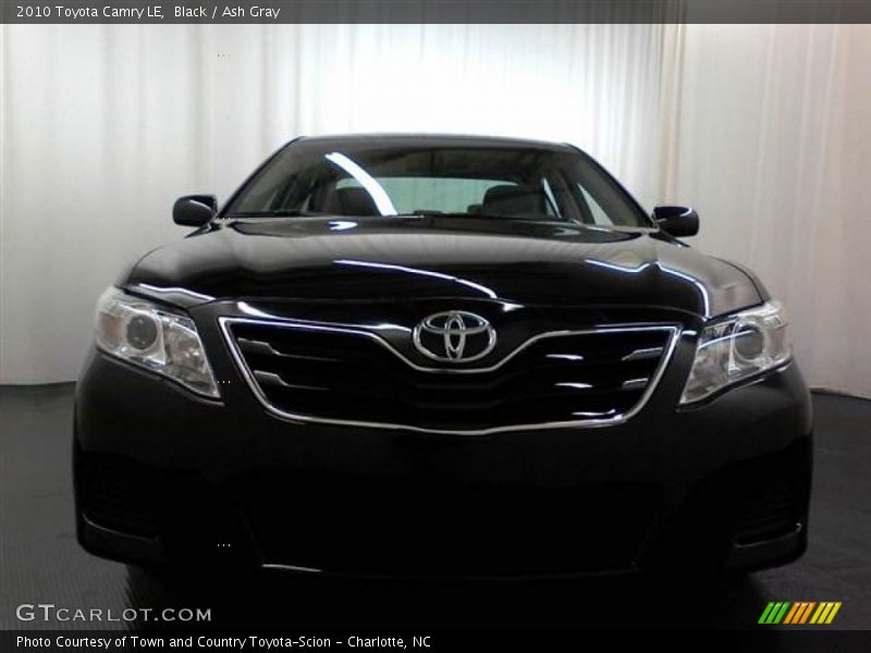 Black / Ash Gray 2010 Toyota Camry LE
