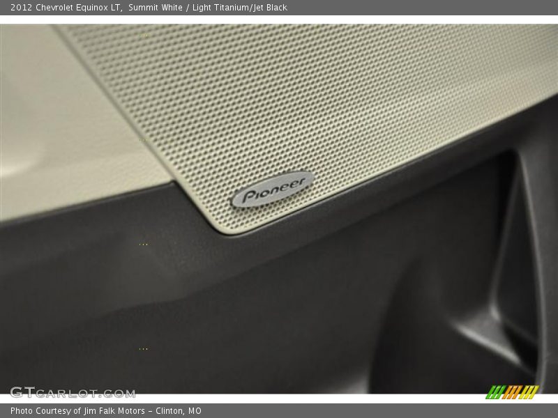 Summit White / Light Titanium/Jet Black 2012 Chevrolet Equinox LT