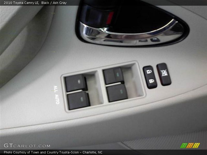 Black / Ash Gray 2010 Toyota Camry LE