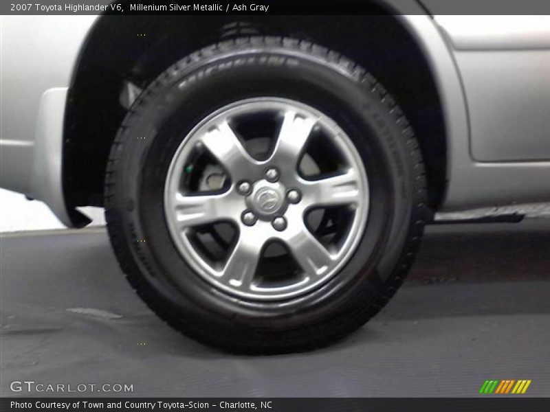 Millenium Silver Metallic / Ash Gray 2007 Toyota Highlander V6