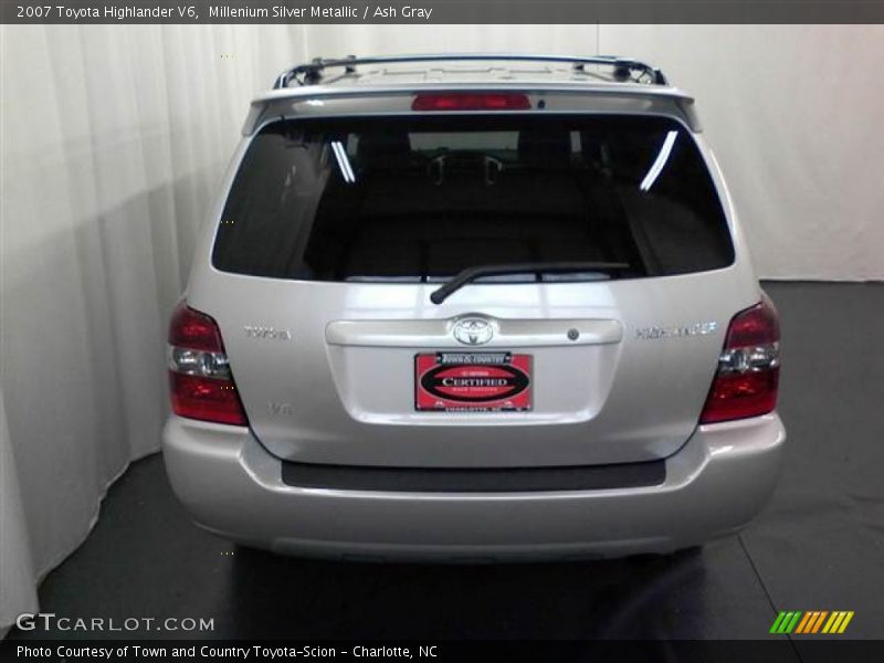 Millenium Silver Metallic / Ash Gray 2007 Toyota Highlander V6