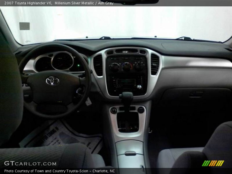 Millenium Silver Metallic / Ash Gray 2007 Toyota Highlander V6