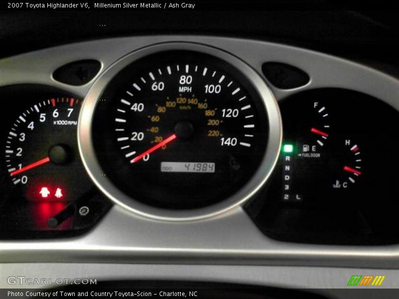 Millenium Silver Metallic / Ash Gray 2007 Toyota Highlander V6
