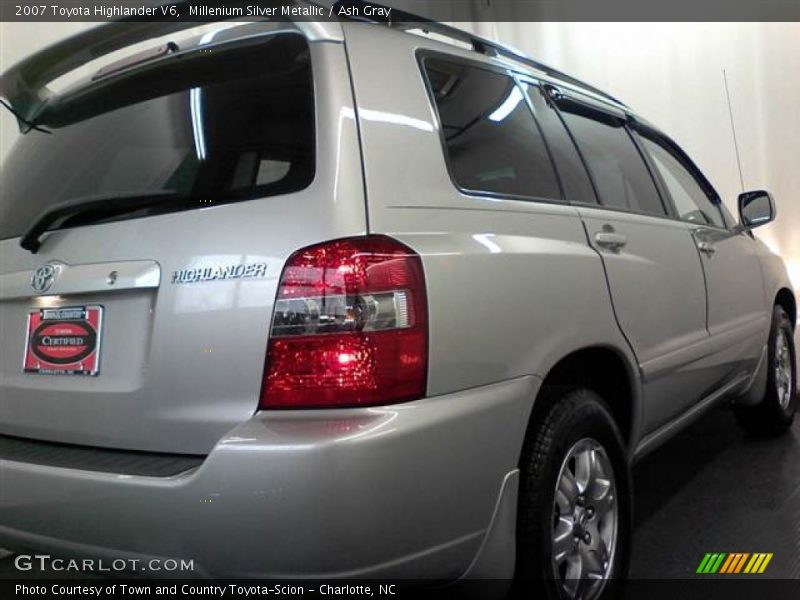Millenium Silver Metallic / Ash Gray 2007 Toyota Highlander V6