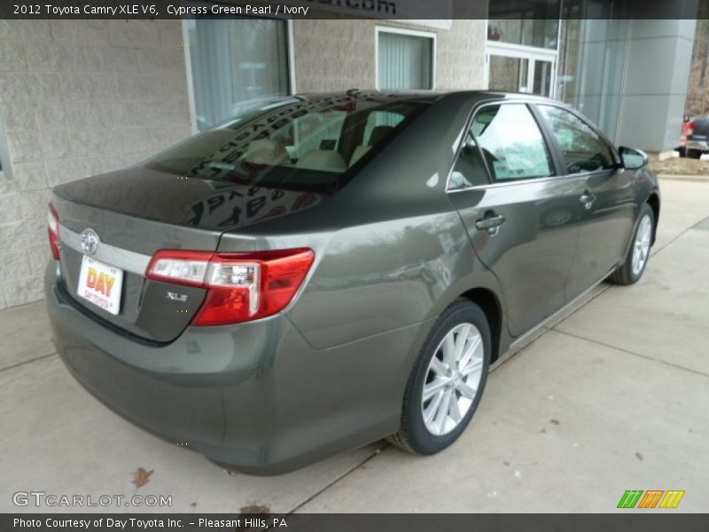 Cypress Green Pearl / Ivory 2012 Toyota Camry XLE V6