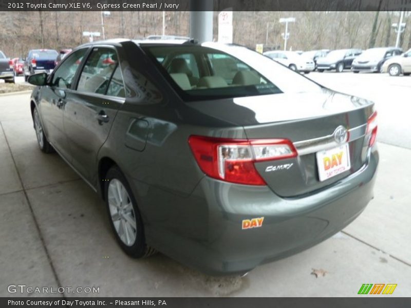 Cypress Green Pearl / Ivory 2012 Toyota Camry XLE V6