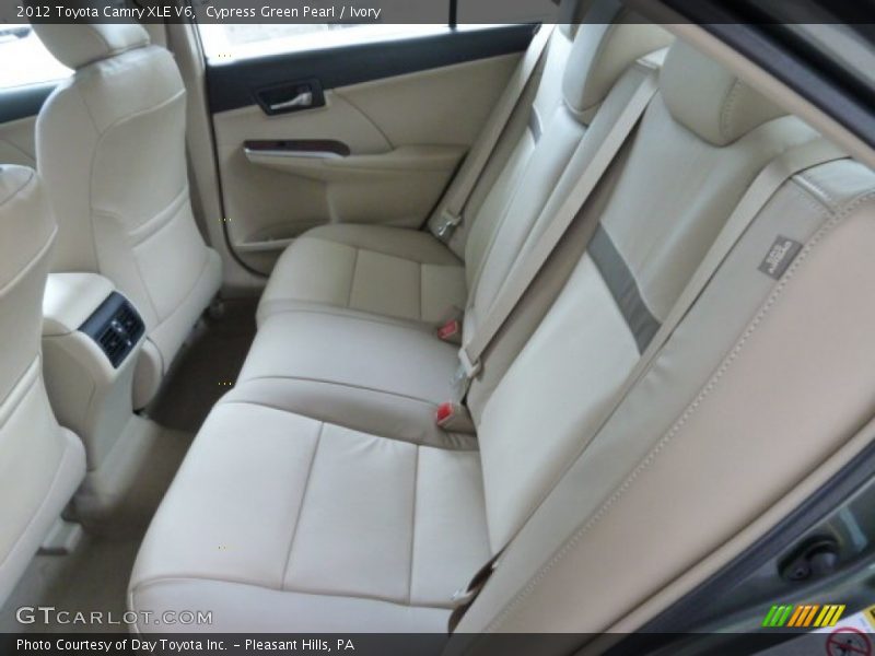 Cypress Green Pearl / Ivory 2012 Toyota Camry XLE V6