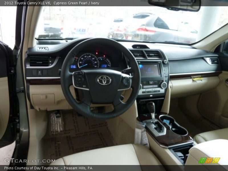 Cypress Green Pearl / Ivory 2012 Toyota Camry XLE V6