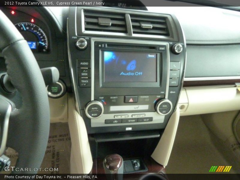 Cypress Green Pearl / Ivory 2012 Toyota Camry XLE V6