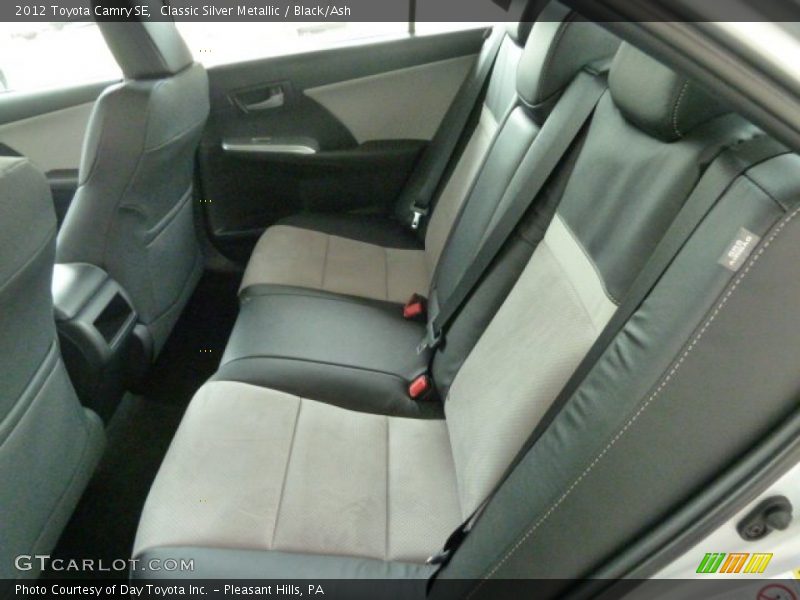 Classic Silver Metallic / Black/Ash 2012 Toyota Camry SE